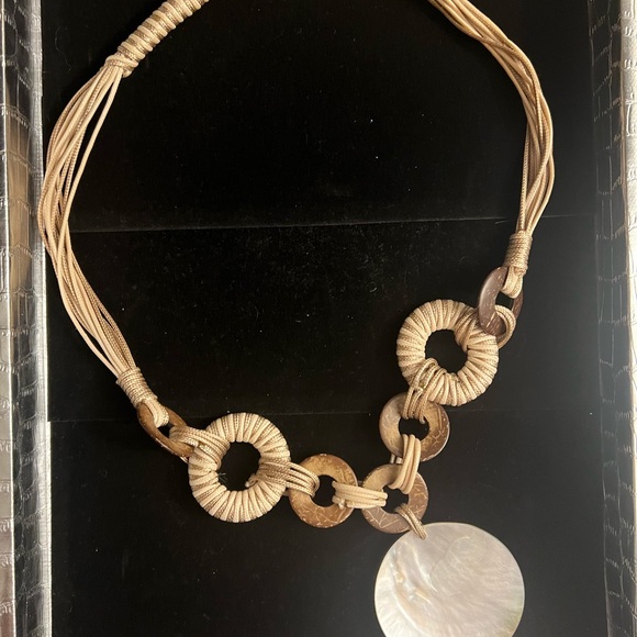20” long Bohemian shell necklace - Picture 3 of 4